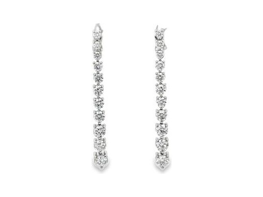 18K White Gold Drop Earrings with Natural Round Diamonds in Classic Prong Setting